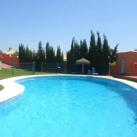 Traditional Townhouse, 4 Bed With Terraces And Private Bbq * 贝纳尔马德纳