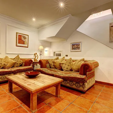 度假居 Traditional Townhouse, 4 Bed With Terraces And Private Bbq *