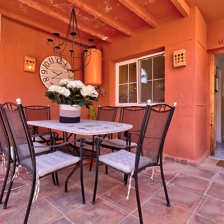 度假居 Traditional Townhouse, 4 Bed With Terraces And Private Bbq